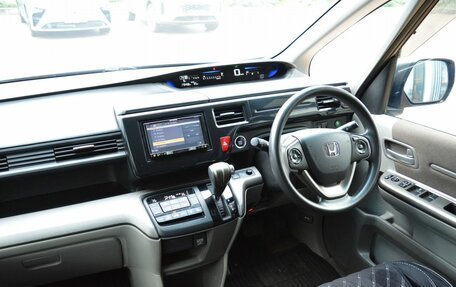 Honda Stepwgn IV, 2016 год, 1 749 000 рублей, 22 фотография