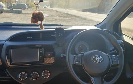 Toyota Vitz, 2019 год, 1 070 000 рублей, 10 фотография