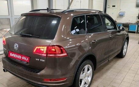 Volkswagen Touareg III, 2010 год, 1 880 000 рублей, 4 фотография