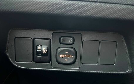 Toyota Auris II, 2011 год, 1 030 000 рублей, 18 фотография