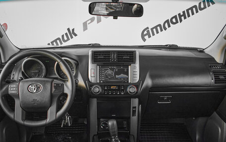 Toyota Land Cruiser Prado 150 рестайлинг 2, 2012 год, 2 680 000 рублей, 10 фотография