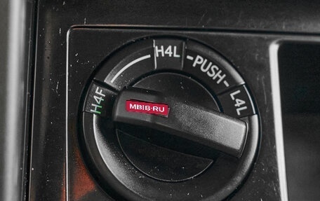 Toyota Land Cruiser Prado 150 рестайлинг 2, 2012 год, 2 680 000 рублей, 16 фотография