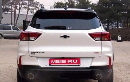 Chevrolet TrailBlazer, 2021 год, 1 800 000 рублей, 2 фотография