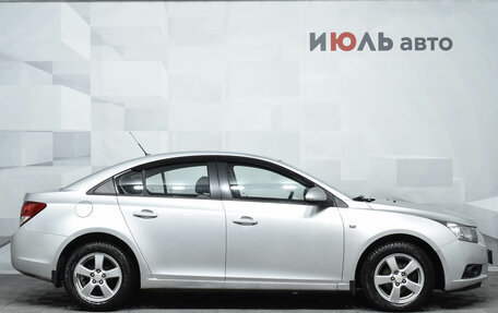 Chevrolet Cruze II, 2010 год, 710 000 рублей, 8 фотография