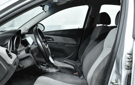 Chevrolet Cruze II, 2010 год, 710 000 рублей, 18 фотография