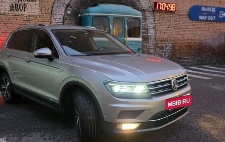 Volkswagen Tiguan II, 2017 год, 2 950 000 рублей, 2 фотография