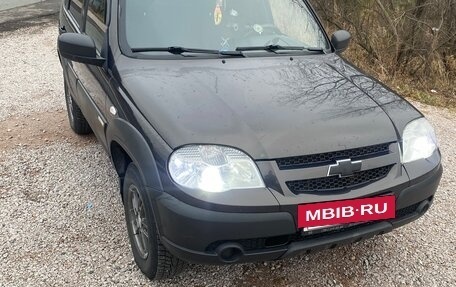 Chevrolet Niva I рестайлинг, 2014 год, 690 000 рублей, 3 фотография