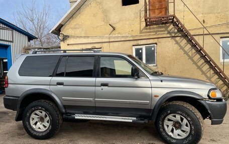 Mitsubishi Pajero Sport II рестайлинг, 2000 год, 415 000 рублей, 3 фотография