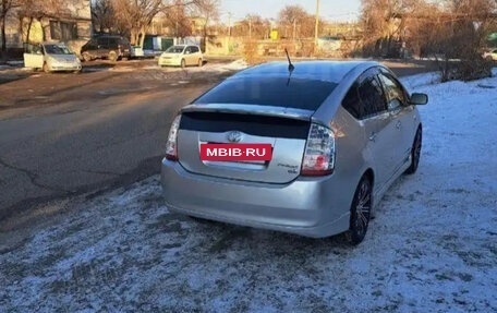 Toyota Prius, 2005 год, 549 000 рублей, 3 фотография