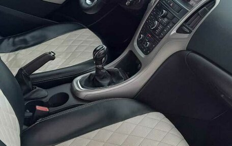 Opel Astra J, 2011 год, 460 000 рублей, 6 фотография