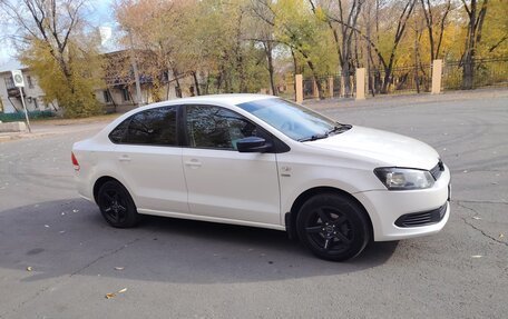 Volkswagen Polo VI (EU Market), 2013 год, 950 000 рублей, 10 фотография