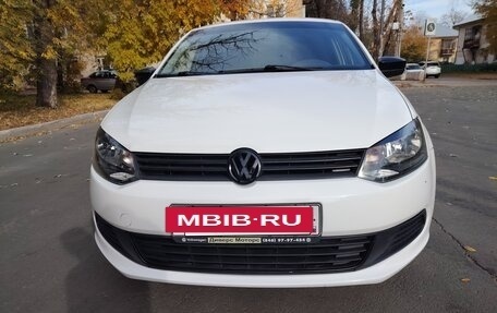 Volkswagen Polo VI (EU Market), 2013 год, 950 000 рублей, 3 фотография