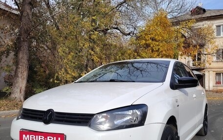 Volkswagen Polo VI (EU Market), 2013 год, 950 000 рублей, 8 фотография