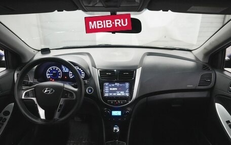 Hyundai Solaris II рестайлинг, 2011 год, 673 000 рублей, 13 фотография