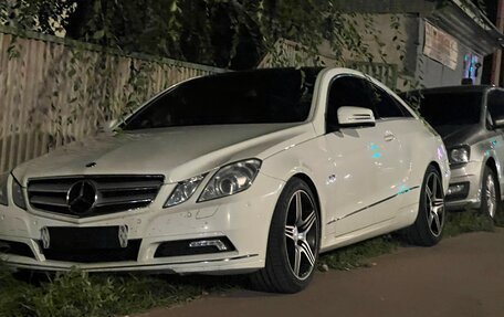 Mercedes-Benz E-Класс, 2010 год, 1 540 000 рублей, 14 фотография