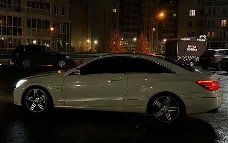 Mercedes-Benz E-Класс, 2010 год, 1 540 000 рублей, 8 фотография