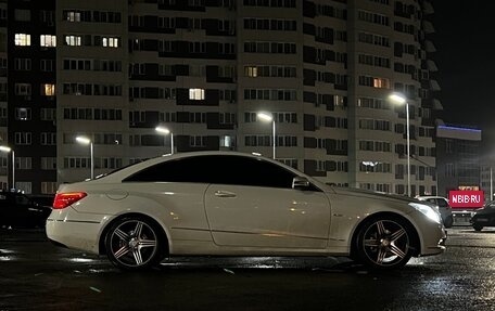 Mercedes-Benz E-Класс, 2010 год, 1 540 000 рублей, 3 фотография