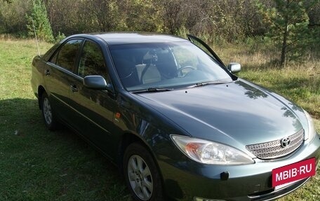 Toyota Camry V40, 2002 год, 1 700 000 рублей, 3 фотография