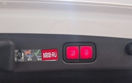 Mercedes-Benz E-Класс, 2025 год, 6 715 000 рублей, 15 фотография