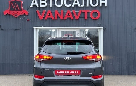 Hyundai Tucson III, 2018 год, 2 380 000 рублей, 7 фотография