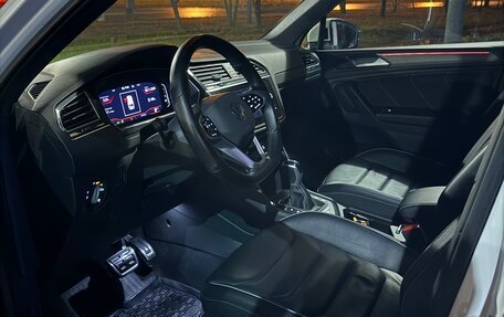 Volkswagen Tiguan II, 2021 год, 3 000 000 рублей, 6 фотография