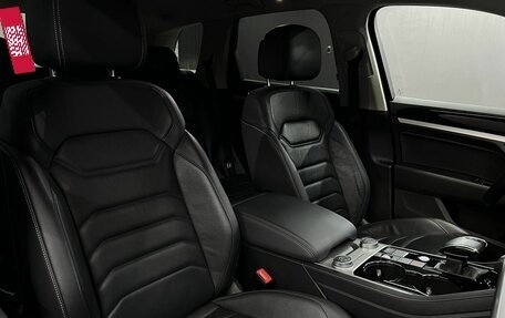 Volkswagen Touareg III, 2020 год, 5 799 900 рублей, 20 фотография