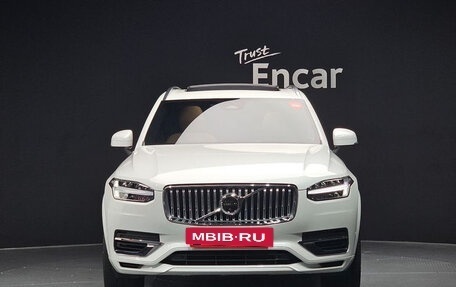 Volvo XC90 II рестайлинг, 2022 год, 5 300 000 рублей, 2 фотография