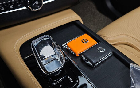 Volvo XC90 II рестайлинг, 2022 год, 5 300 000 рублей, 9 фотография