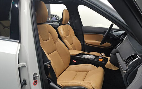 Volvo XC90 II рестайлинг, 2022 год, 5 300 000 рублей, 10 фотография