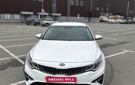 KIA K5 II, 2019 год, 2 200 000 рублей, 2 фотография