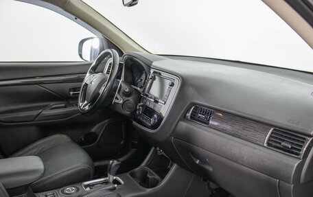 Mitsubishi Outlander III рестайлинг 3, 2015 год, 1 520 000 рублей, 9 фотография