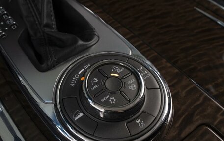 Nissan Patrol, 2012 год, 2 550 000 рублей, 18 фотография