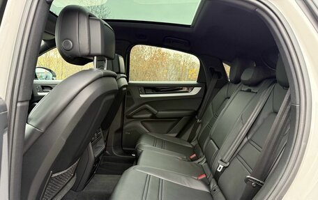 Porsche Cayenne III, 2023 год, 15 890 000 рублей, 14 фотография