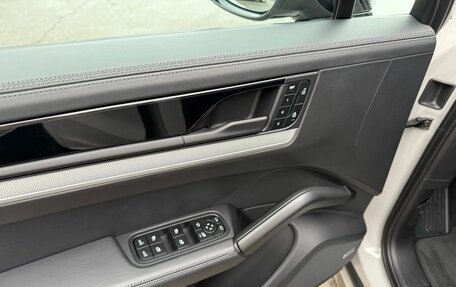 Porsche Cayenne III, 2023 год, 15 890 000 рублей, 11 фотография