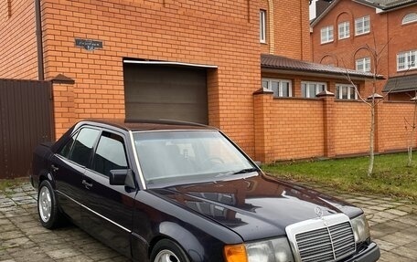 Mercedes-Benz W124, 1989 год, 345 000 рублей, 1 фотография