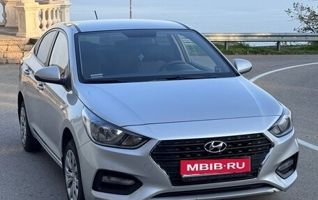 Hyundai Solaris II рестайлинг, 2018 год, 1 500 000 рублей, 1 фотография