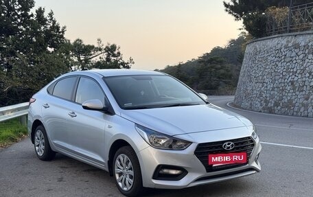 Hyundai Solaris II рестайлинг, 2018 год, 1 500 000 рублей, 4 фотография