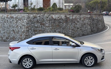 Hyundai Solaris II рестайлинг, 2018 год, 1 500 000 рублей, 14 фотография