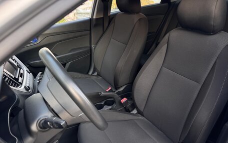Hyundai Solaris II рестайлинг, 2018 год, 1 500 000 рублей, 25 фотография