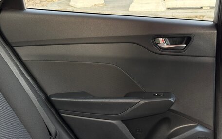 Hyundai Solaris II рестайлинг, 2018 год, 1 500 000 рублей, 35 фотография