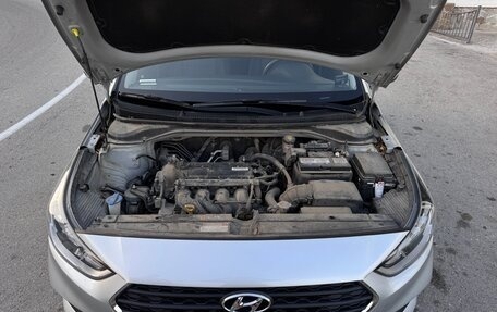 Hyundai Solaris II рестайлинг, 2018 год, 1 500 000 рублей, 34 фотография