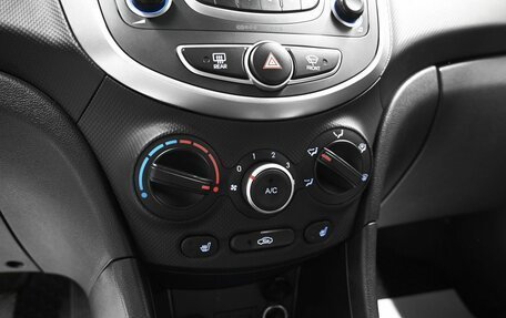 Hyundai Solaris II рестайлинг, 2014 год, 895 000 рублей, 16 фотография