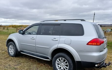 Mitsubishi Pajero Sport II рестайлинг, 2011 год, 1 400 000 рублей, 3 фотография