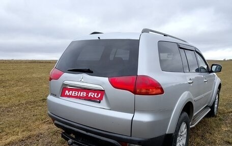 Mitsubishi Pajero Sport II рестайлинг, 2011 год, 1 400 000 рублей, 2 фотография