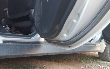 Toyota Ist II, 2002 год, 535 000 рублей, 2 фотография