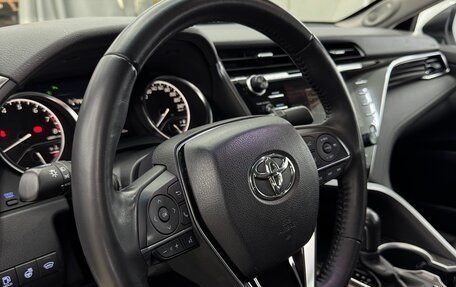 Toyota Camry, 2020 год, 3 890 000 рублей, 11 фотография