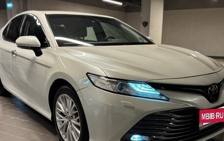 Toyota Camry, 2020 год, 3 890 000 рублей, 5 фотография