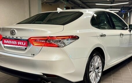 Toyota Camry, 2020 год, 3 890 000 рублей, 4 фотография