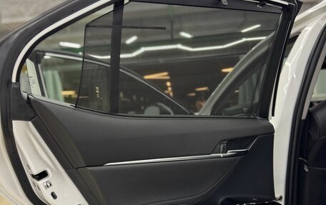 Toyota Camry, 2020 год, 3 890 000 рублей, 16 фотография