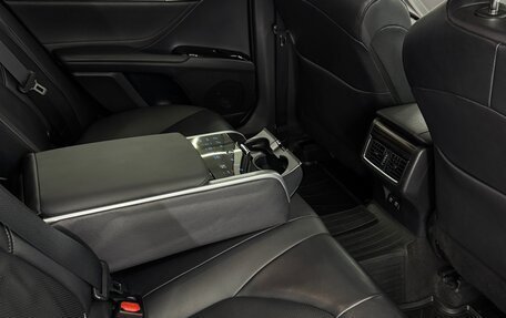 Toyota Camry, 2020 год, 3 890 000 рублей, 20 фотография